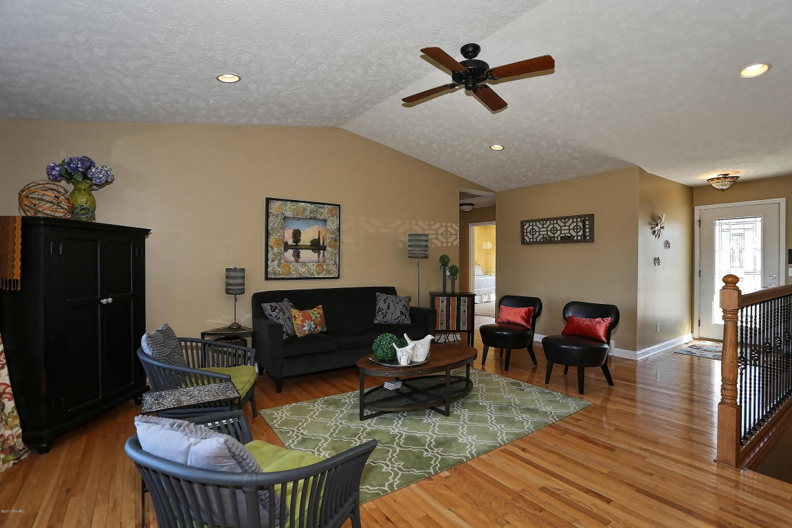 9501 28th St SE, Ada, MI 49301 photo 3