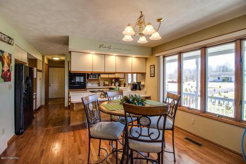 8140 Hall Rd, Bellevue, MI 49021 photo 4
