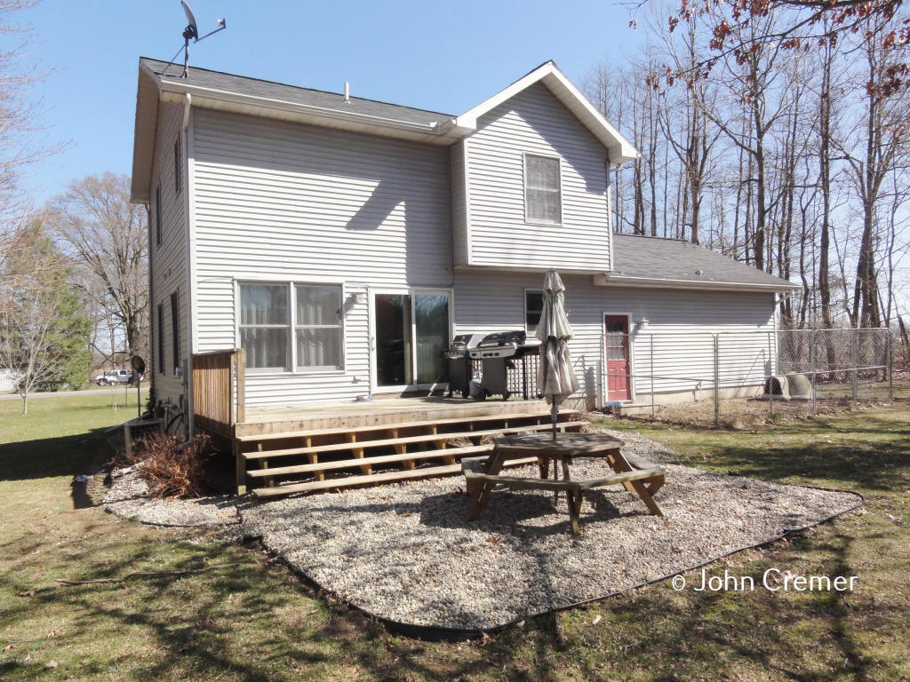 606 11th St, Plainwell, MI 49080 photo 36