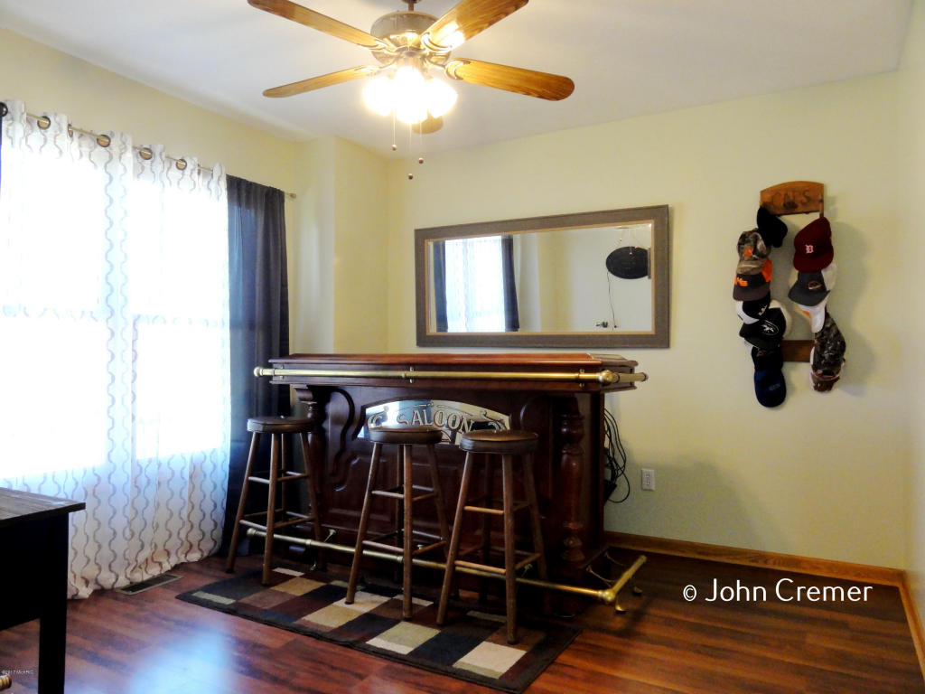 606 11th St, Plainwell, MI 49080 photo 14
