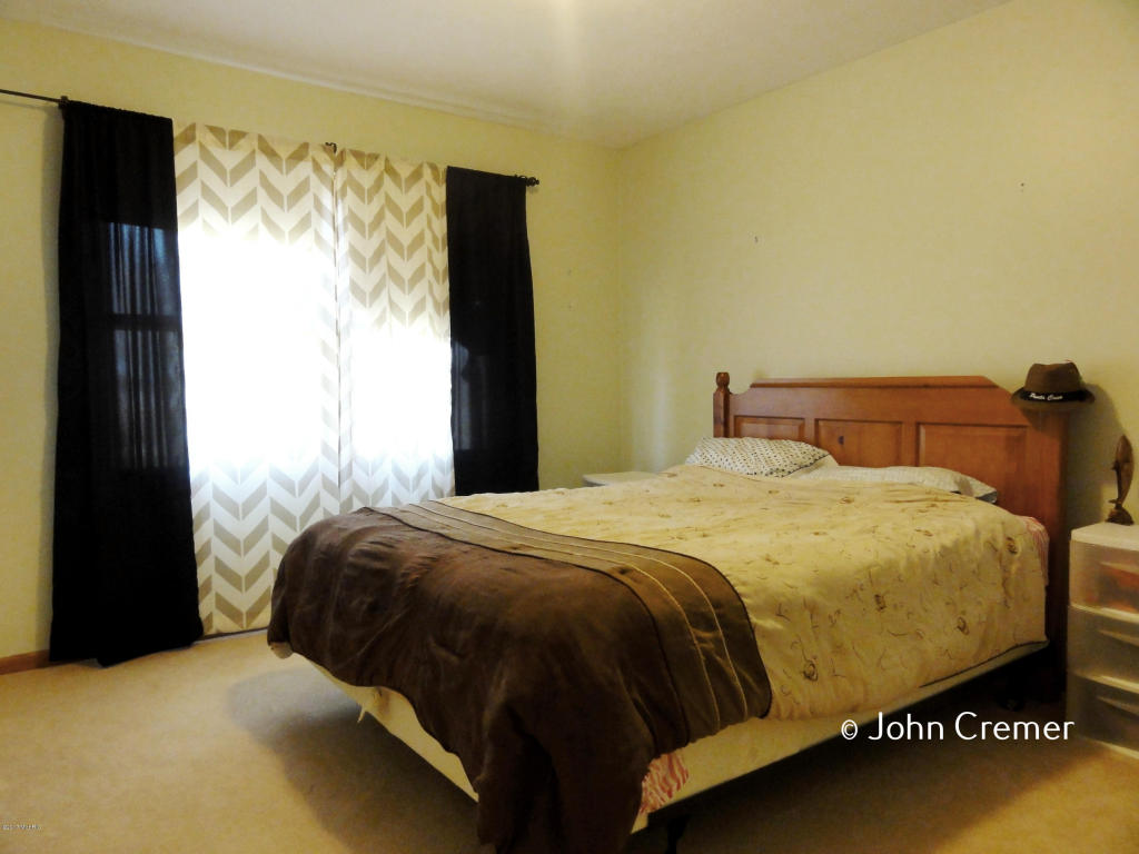 606 11th St, Plainwell, MI 49080 photo 23