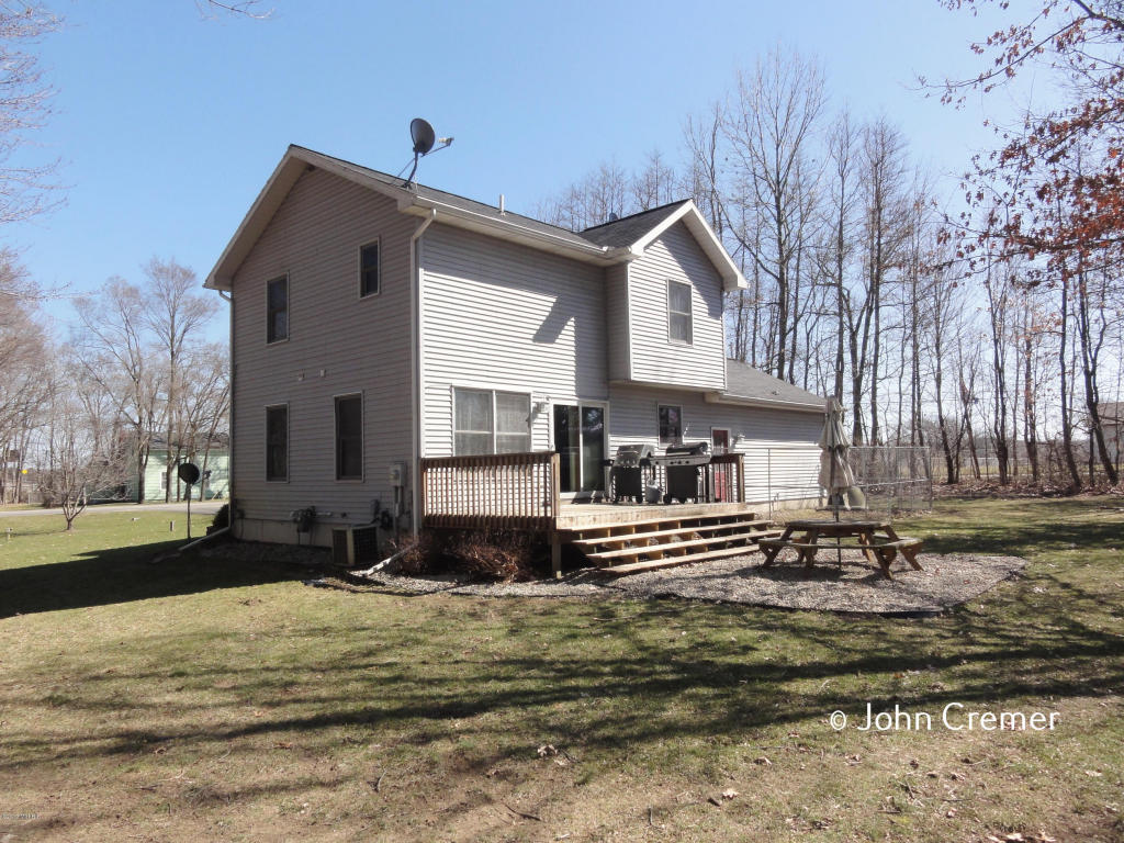 606 11th St, Plainwell, MI 49080 photo 35