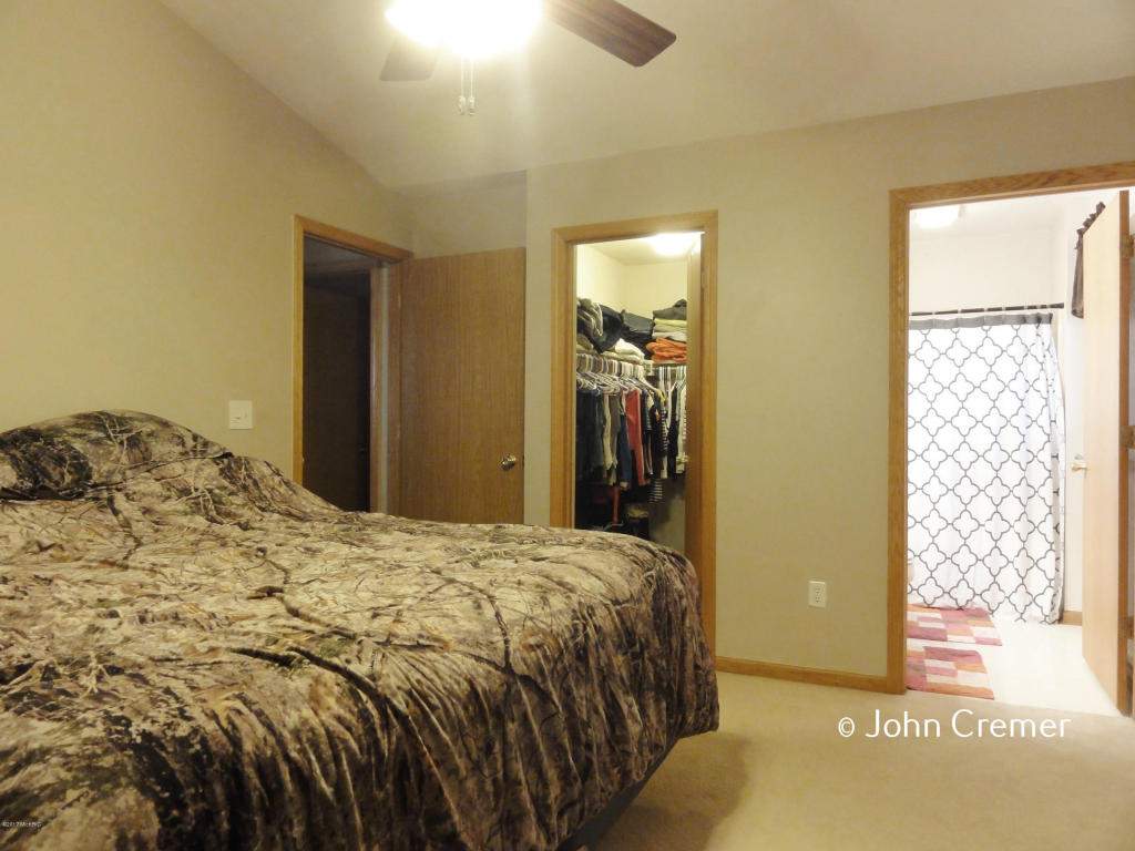 606 11th St, Plainwell, MI 49080 photo 22