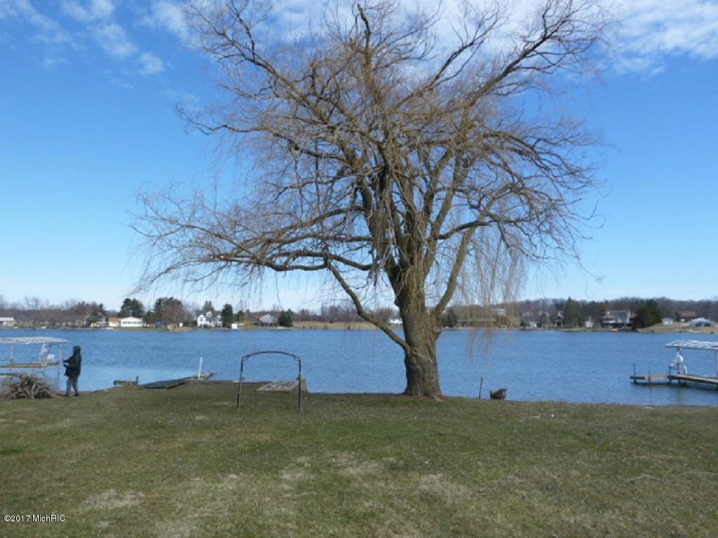 1798 Point Dr, Camden, MI 49232 photo 24