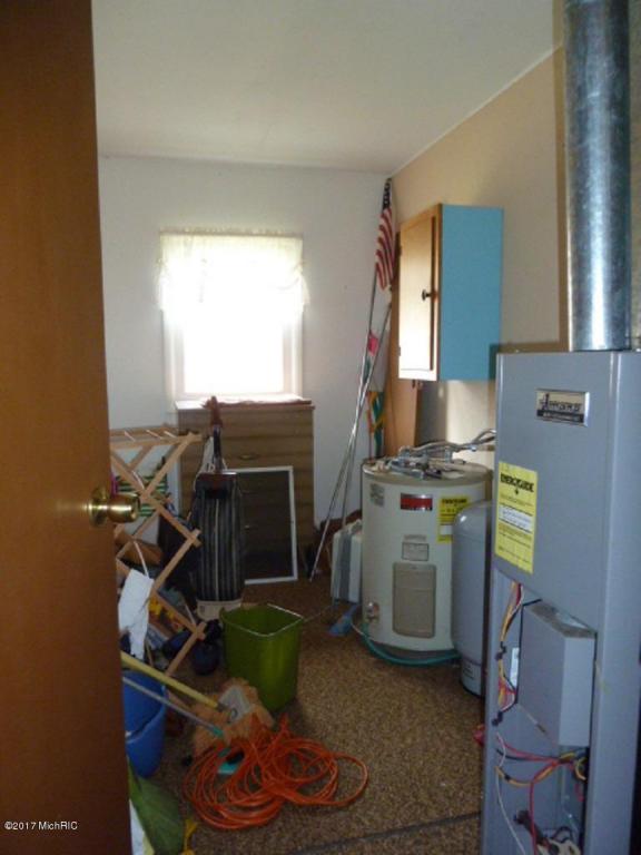 1798 Point Dr, Camden, MI 49232 photo 14