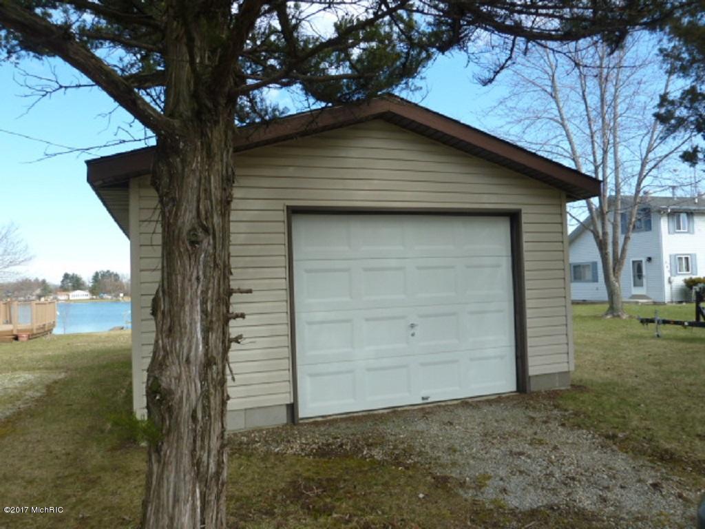 1798 Point Dr, Camden, MI 49232 photo 18