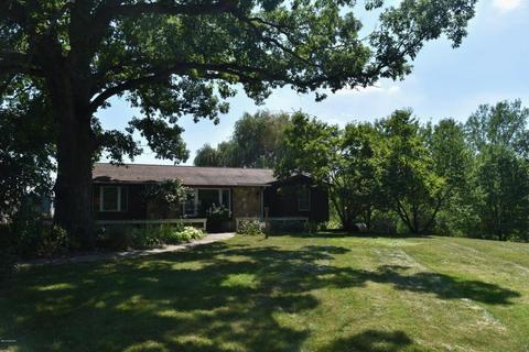 7360 Cox Rd, Bellevue, MI 49021 photo 1