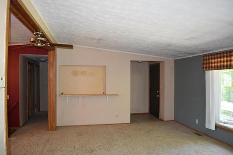7360 Cox Rd, Bellevue, MI 49021 photo 6