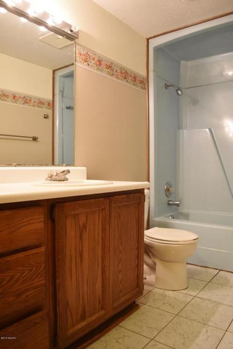 7360 Cox Rd, Bellevue, MI 49021 photo 25