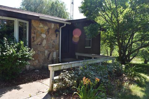 7360 Cox Rd, Bellevue, MI 49021 photo 2