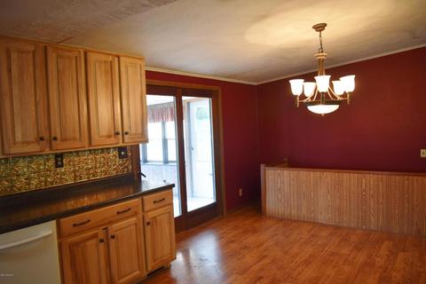 7360 Cox Rd, Bellevue, MI 49021 photo 9
