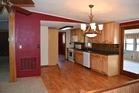 7360 Cox Rd, Bellevue, MI 49021 photo 8