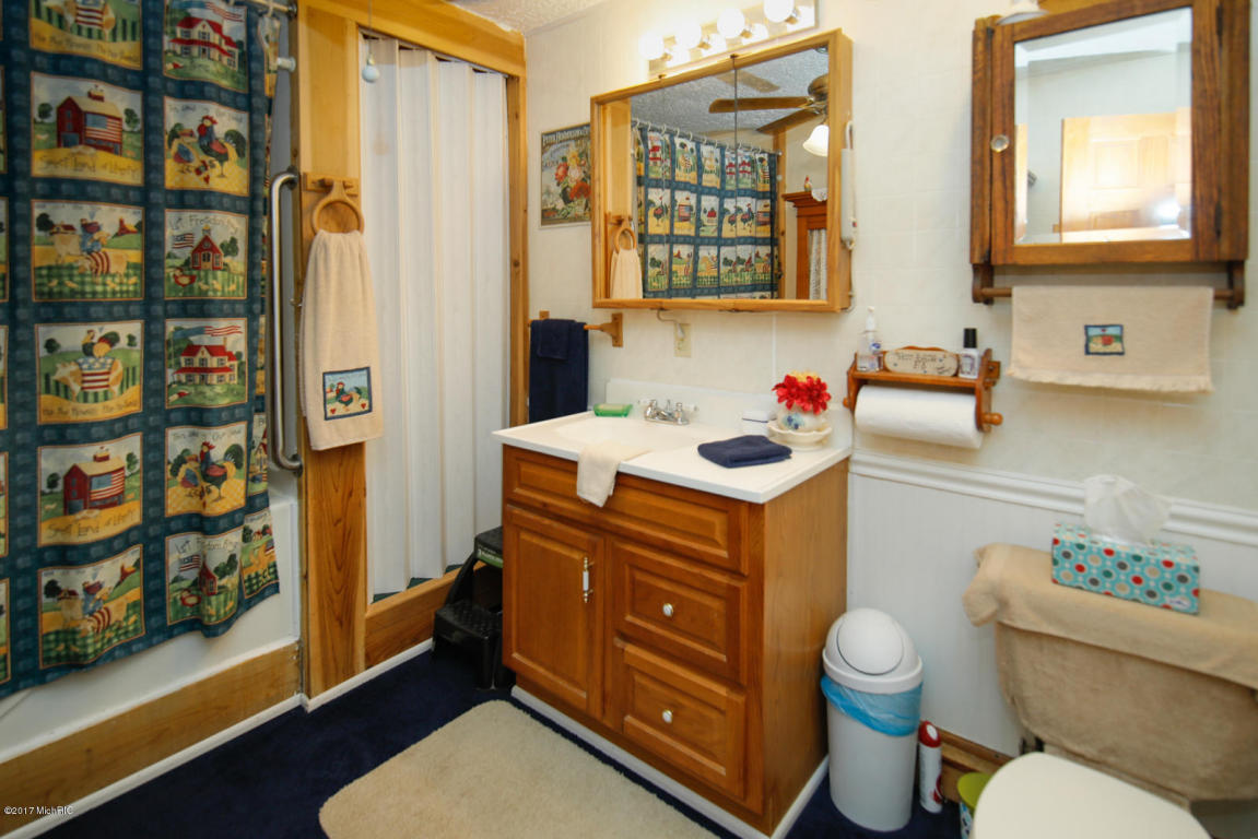 14475 Kane Rd, Plainwell, MI 49080 photo 13