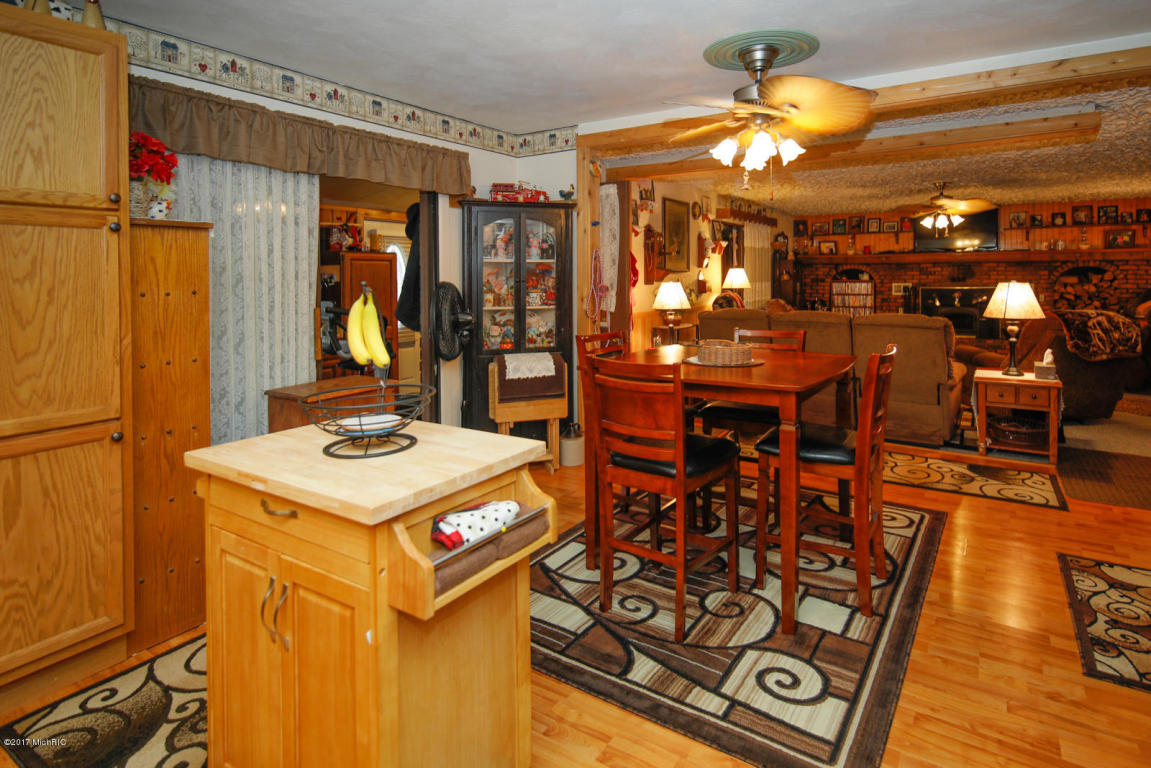 14475 Kane Rd, Plainwell, MI 49080 photo 10