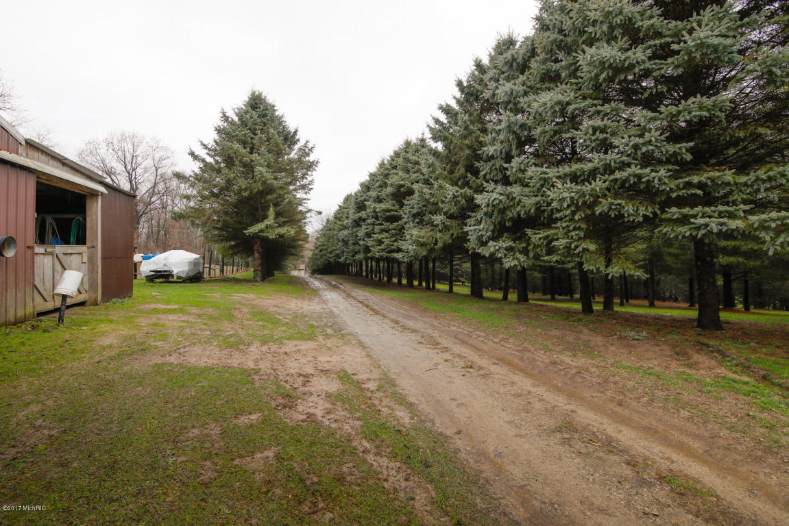 14475 Kane Rd, Plainwell, MI 49080 photo 21