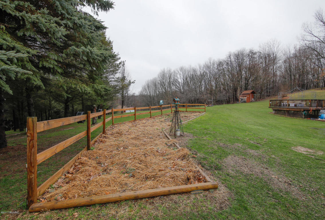 14475 Kane Rd, Plainwell, MI 49080 photo 22