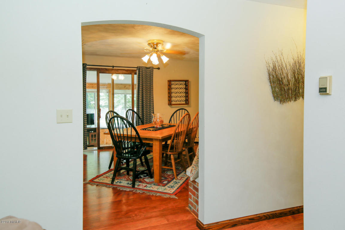 10902 Jones, Bellevue, MI 49021 photo 6