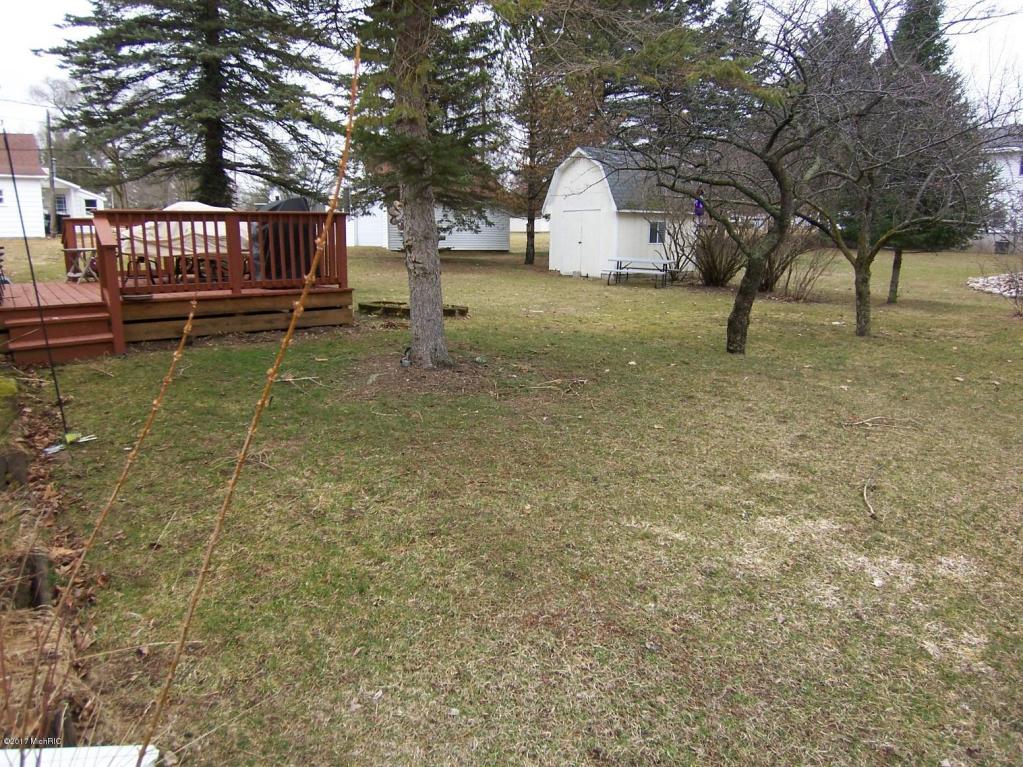 520 N Cedar St, Evart, MI 49631 photo 31