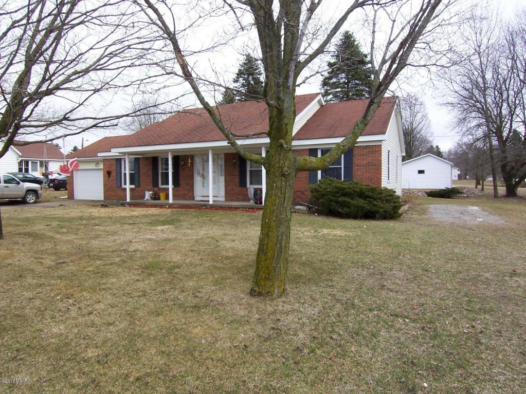 520 N Cedar St, Evart, MI 49631 photo 25