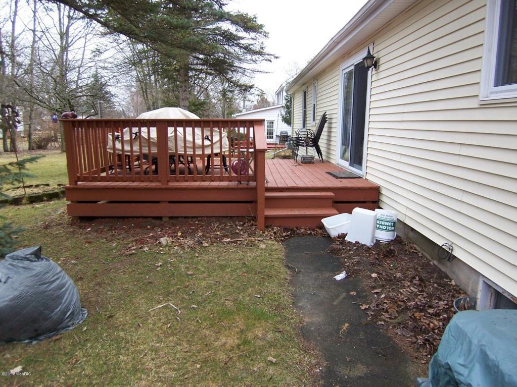 520 N Cedar St, Evart, MI 49631 photo 29