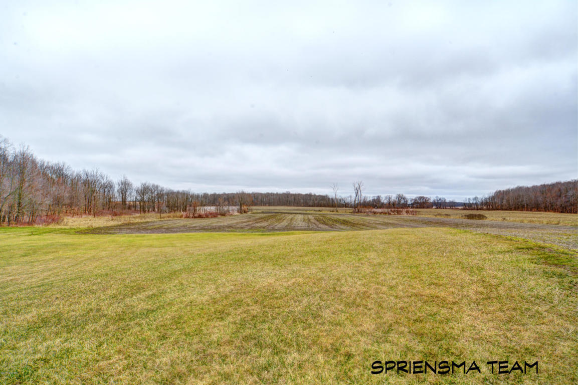 5607 Seeley Rd, Belding, MI 48809 photo 17