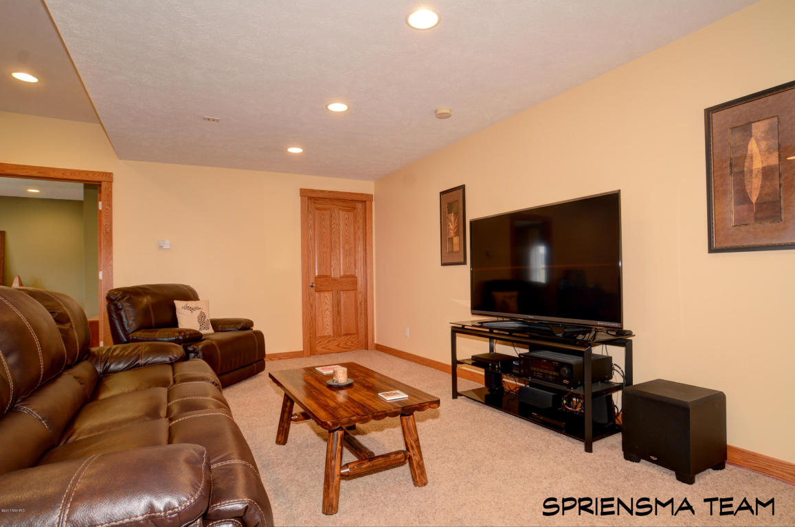 5607 Seeley Rd, Belding, MI 48809 photo 11