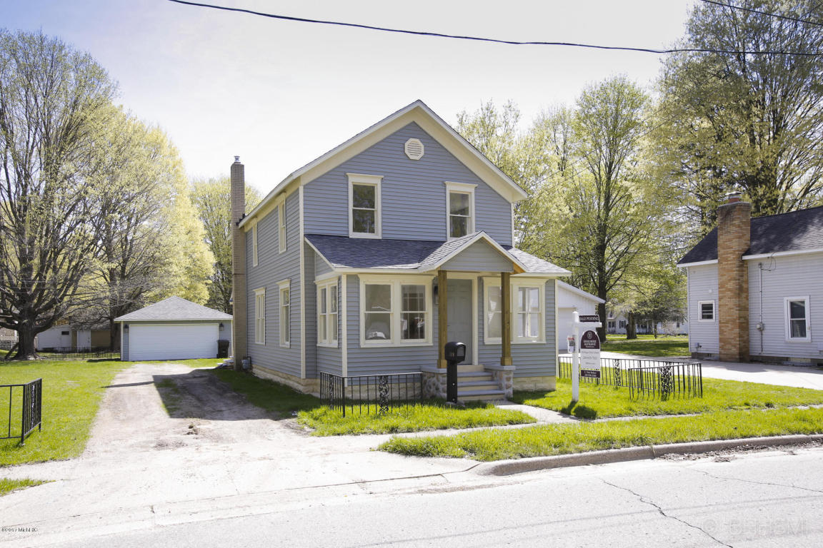 209 Brigham, Plainwell, MI 49080 photo 1
