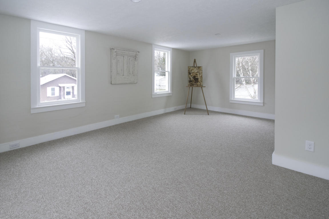 209 Brigham, Plainwell, MI 49080 photo 16