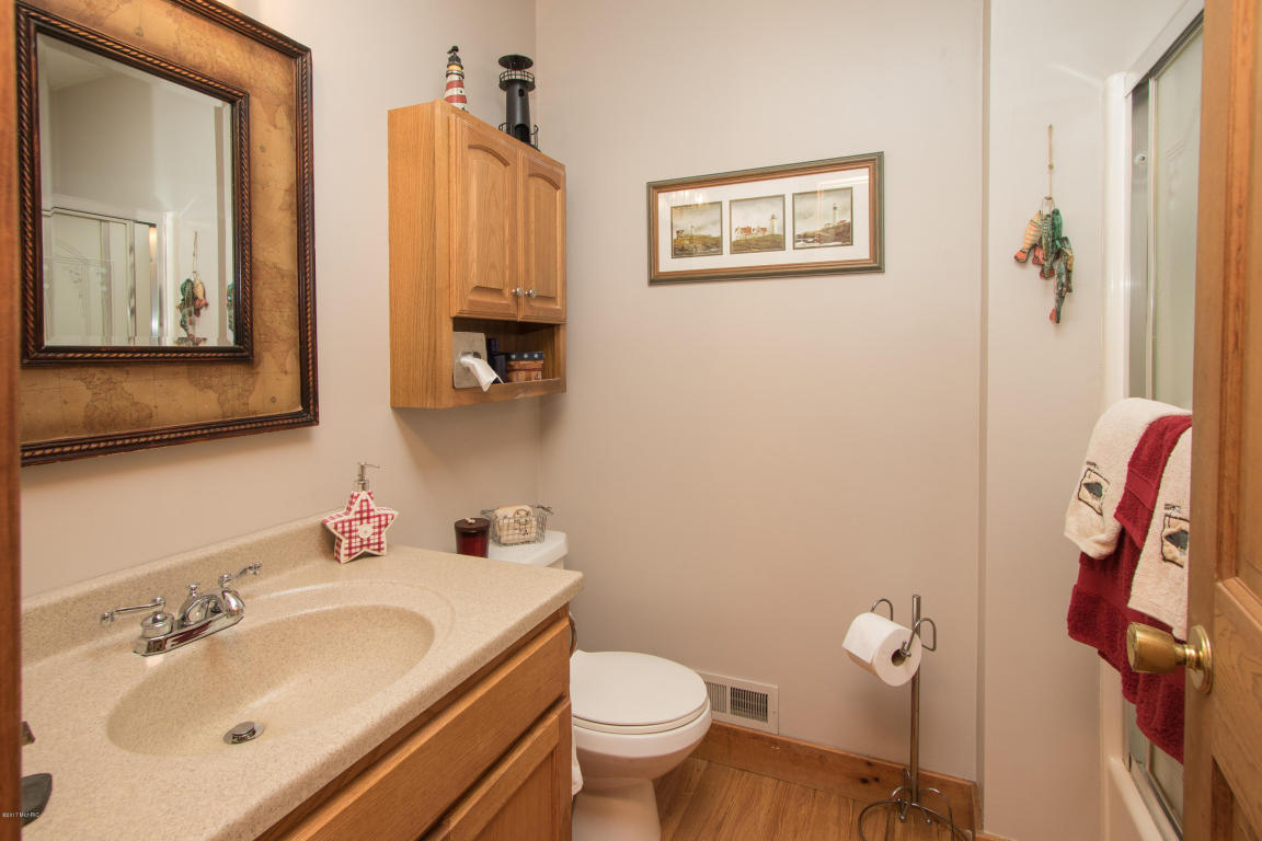 16 Heron Ct, Plainwell, MI 49080 photo 13