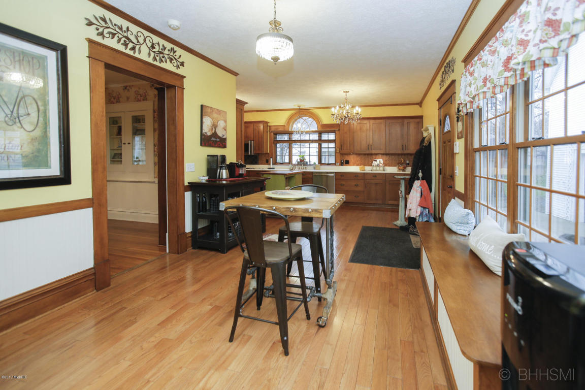320 N Eagle, Marshall, MI 49068 photo 15