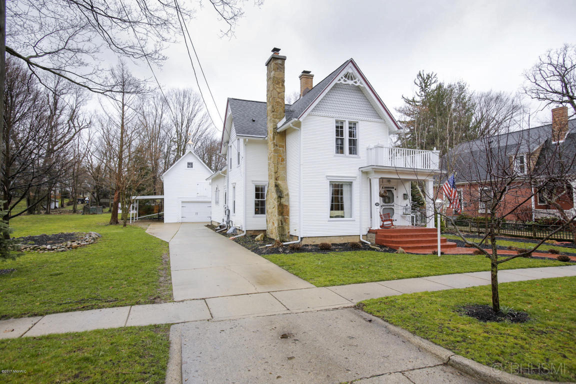 320 N Eagle, Marshall, MI 49068 photo 2