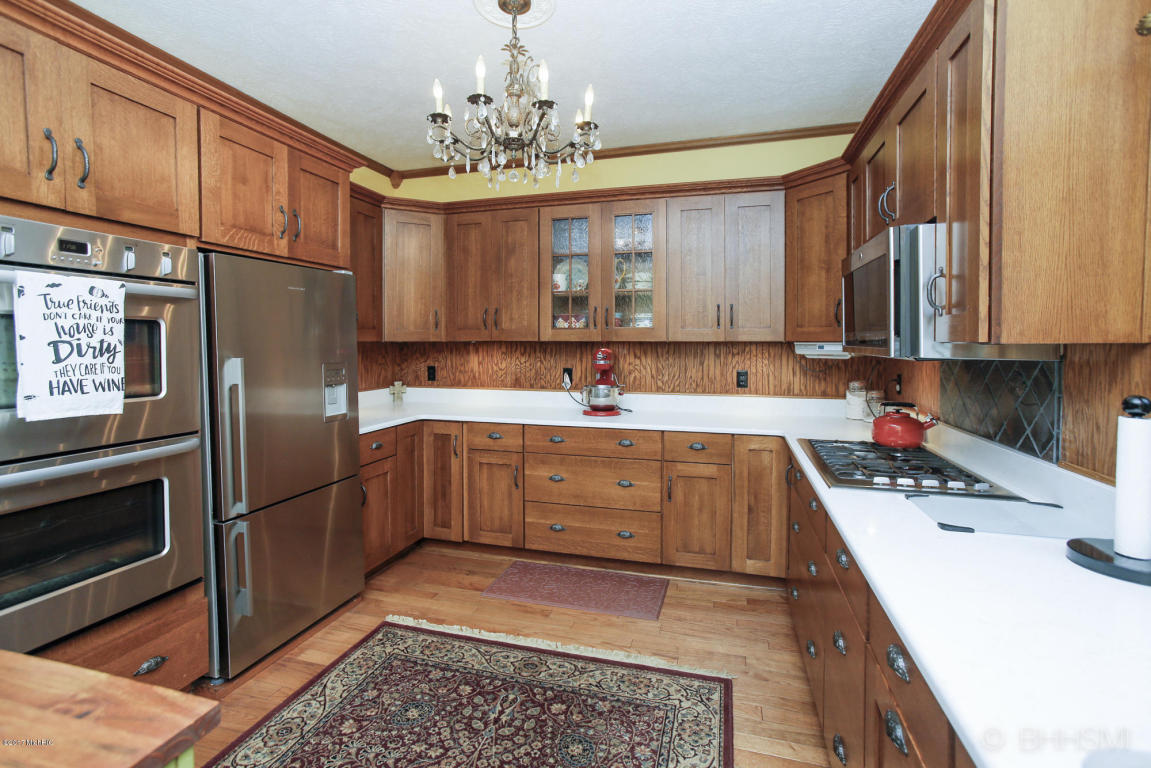 320 N Eagle, Marshall, MI 49068 photo 7