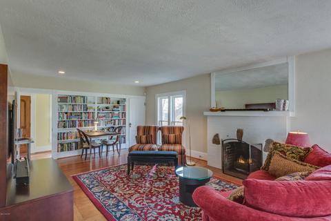 213 Cedar St, Three Oaks, MI 49128 photo 6