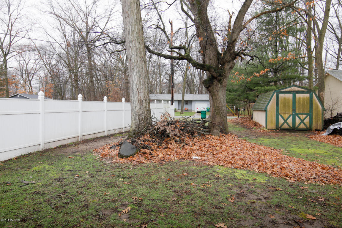 18883 M-60, Three Rivers, MI 49093 photo 21