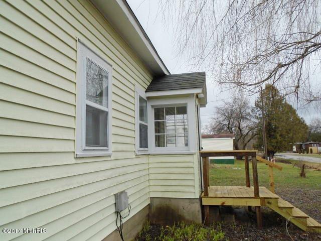 10962 Cedar St, Honor, MI 49640 photo 14