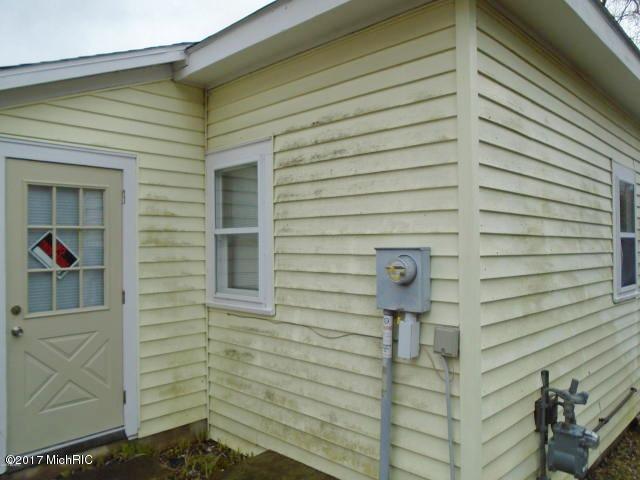 10962 Cedar St, Honor, MI 49640 photo 13