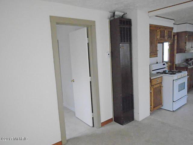 10962 Cedar St, Honor, MI 49640 photo 10