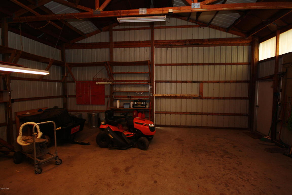 941 James St, Plainwell, MI 49080 photo 25