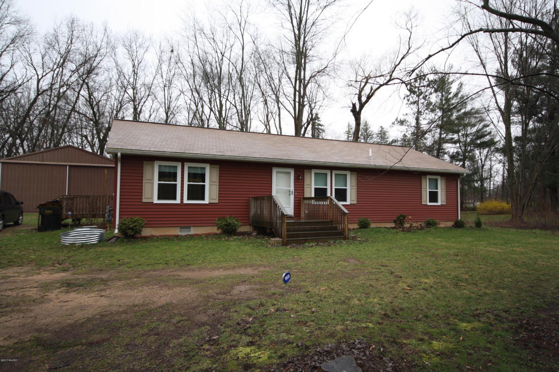 941 James St, Plainwell, MI 49080 photo 1