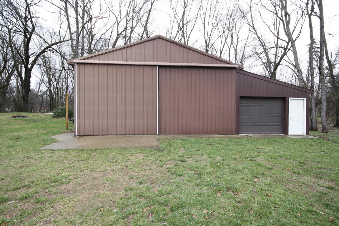 941 James St, Plainwell, MI 49080 photo 22