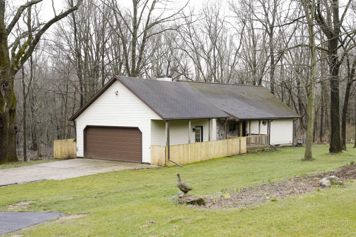 15098 E Augusta, Augusta, MI 49012 photo 2
