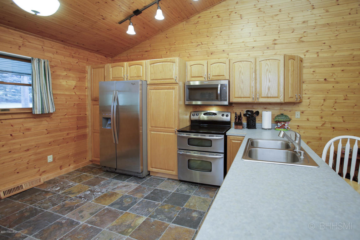 15098 E Augusta, Augusta, MI 49012 photo 8
