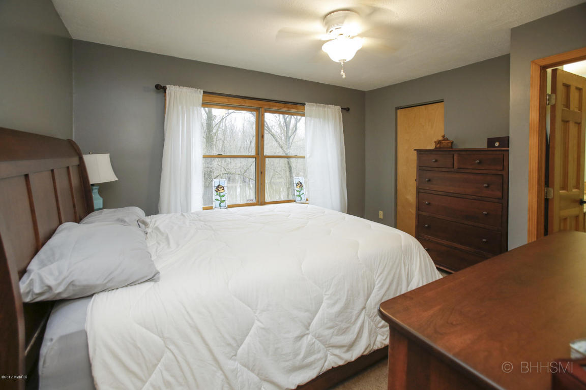 15098 E Augusta, Augusta, MI 49012 photo 10