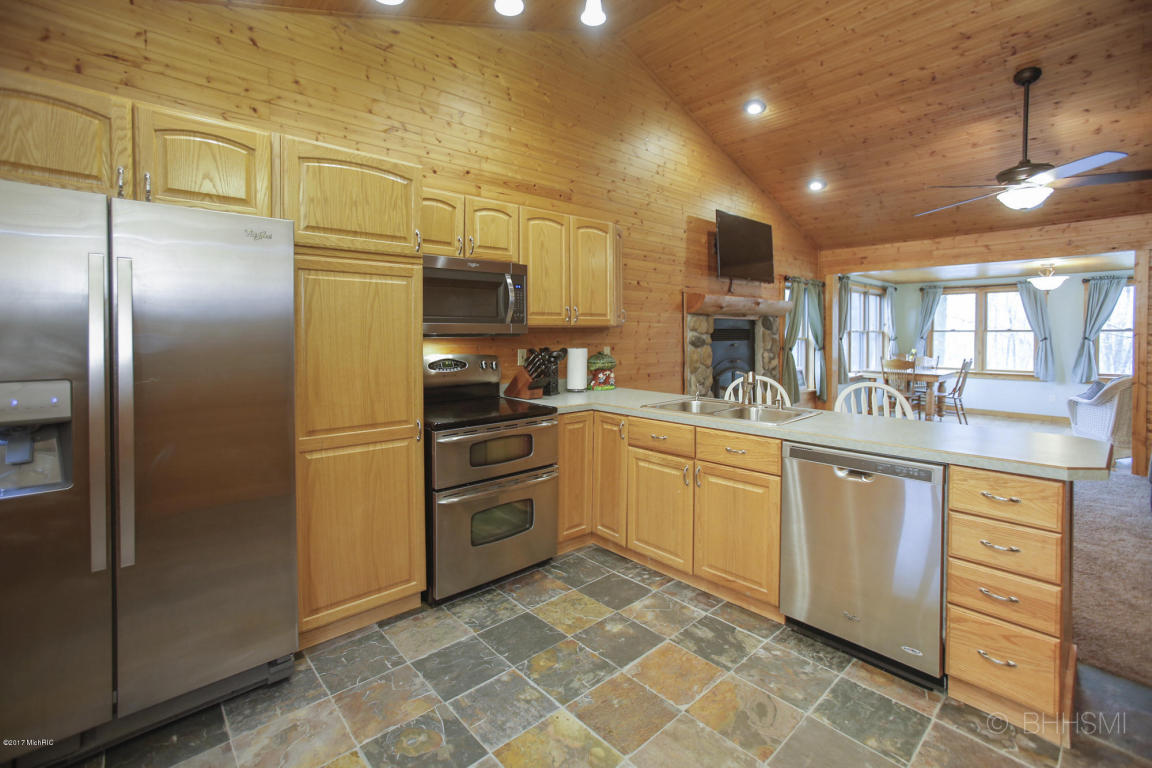 15098 E Augusta, Augusta, MI 49012 photo 7