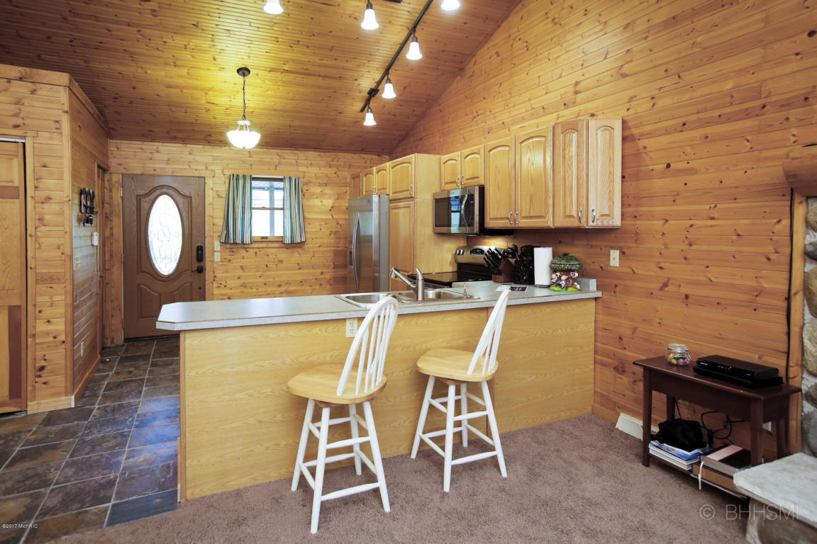 15098 E Augusta, Augusta, MI 49012 photo 6