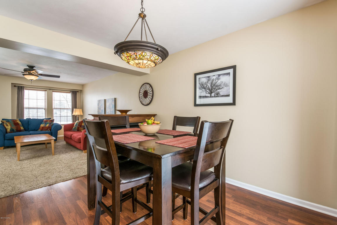 1653 Barnsley Ct SE, Lowell, MI 49331 photo 8
