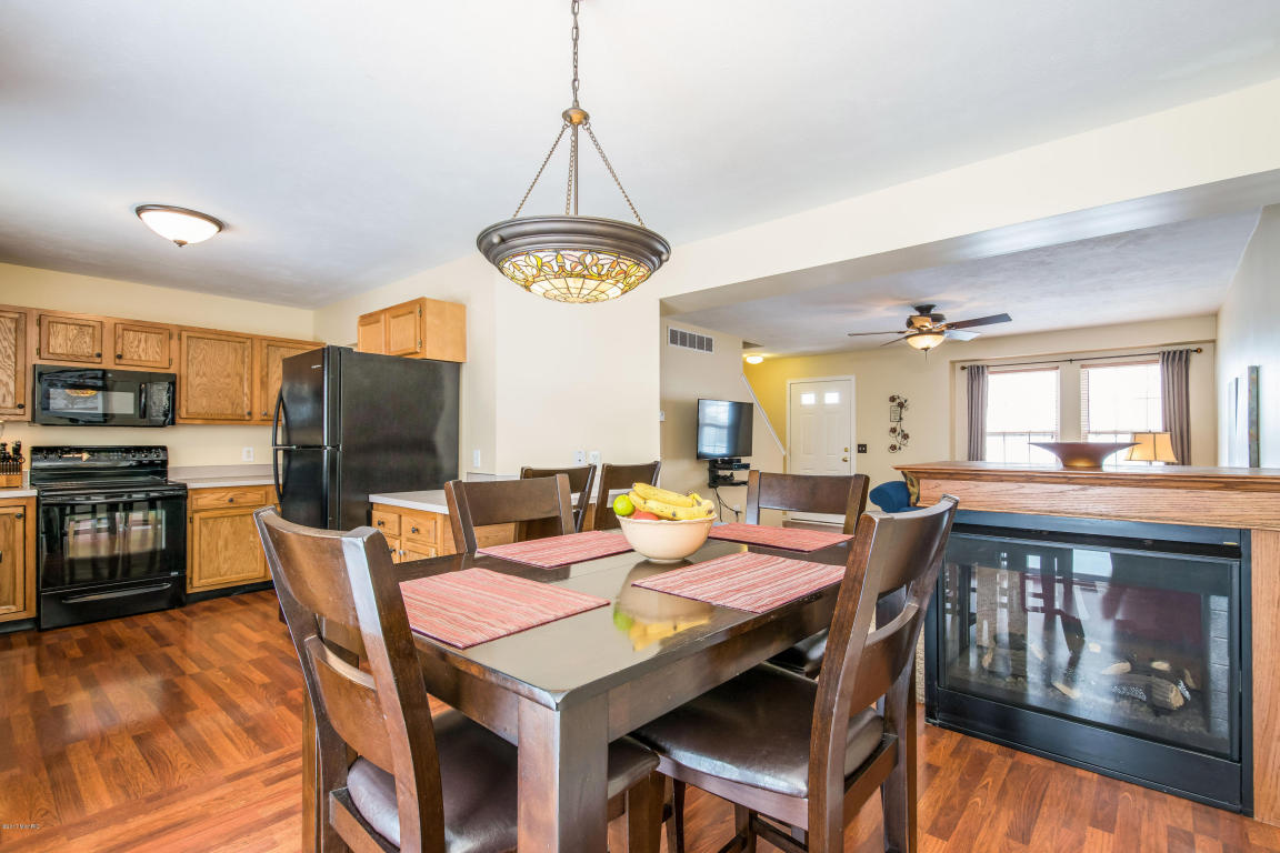 1653 Barnsley Ct SE, Lowell, MI 49331 photo 9