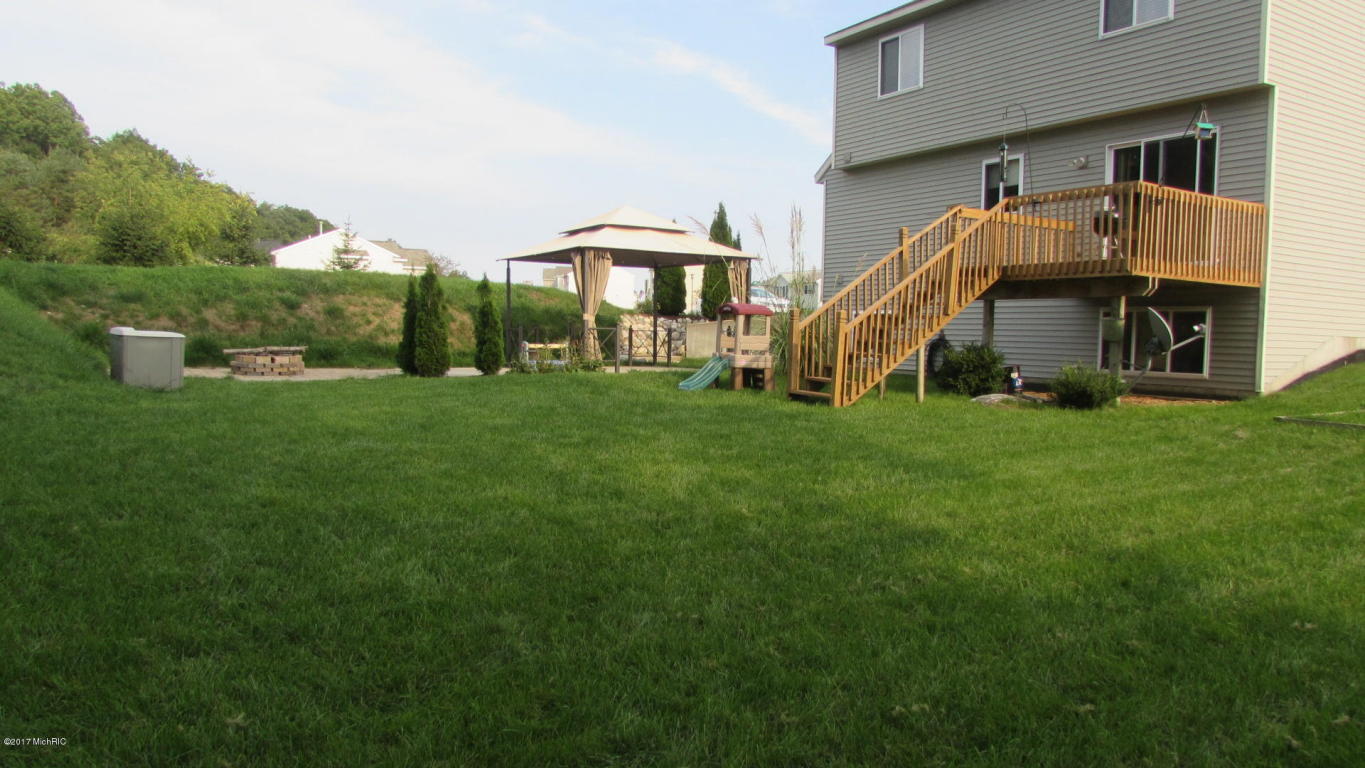 1653 Barnsley Ct SE, Lowell, MI 49331 photo 30
