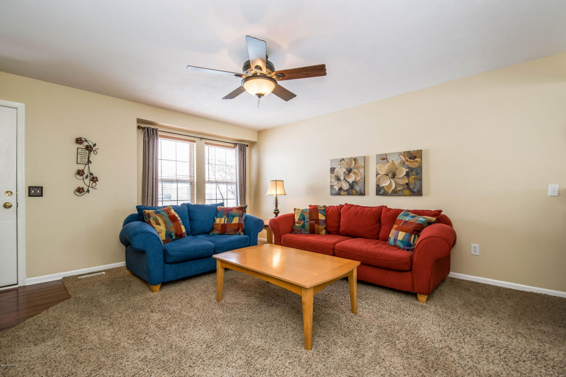 1653 Barnsley Ct SE, Lowell, MI 49331 photo 4