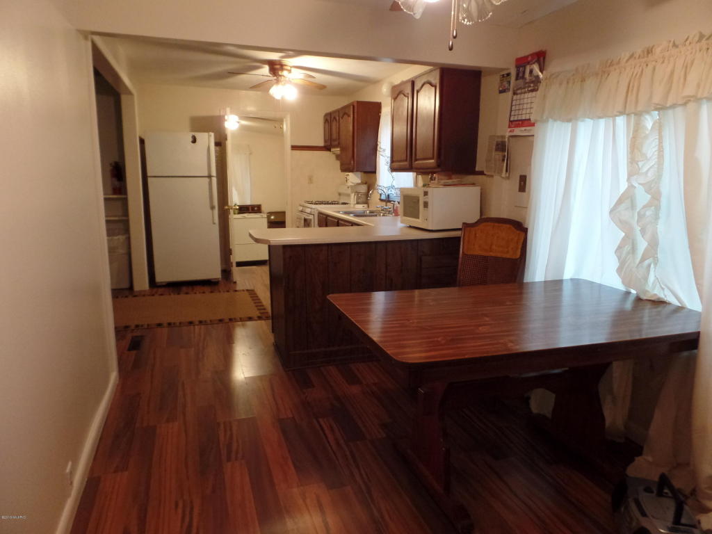 1580 W Pratt Lake Rd, Gladwin, MI 48624 photo 7